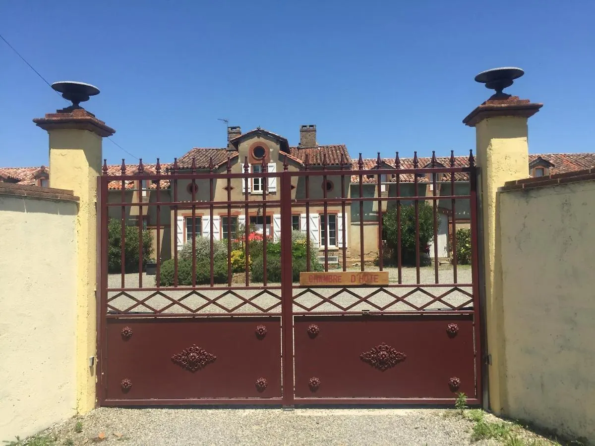 La Metairie Bed & Breakfast Saveres